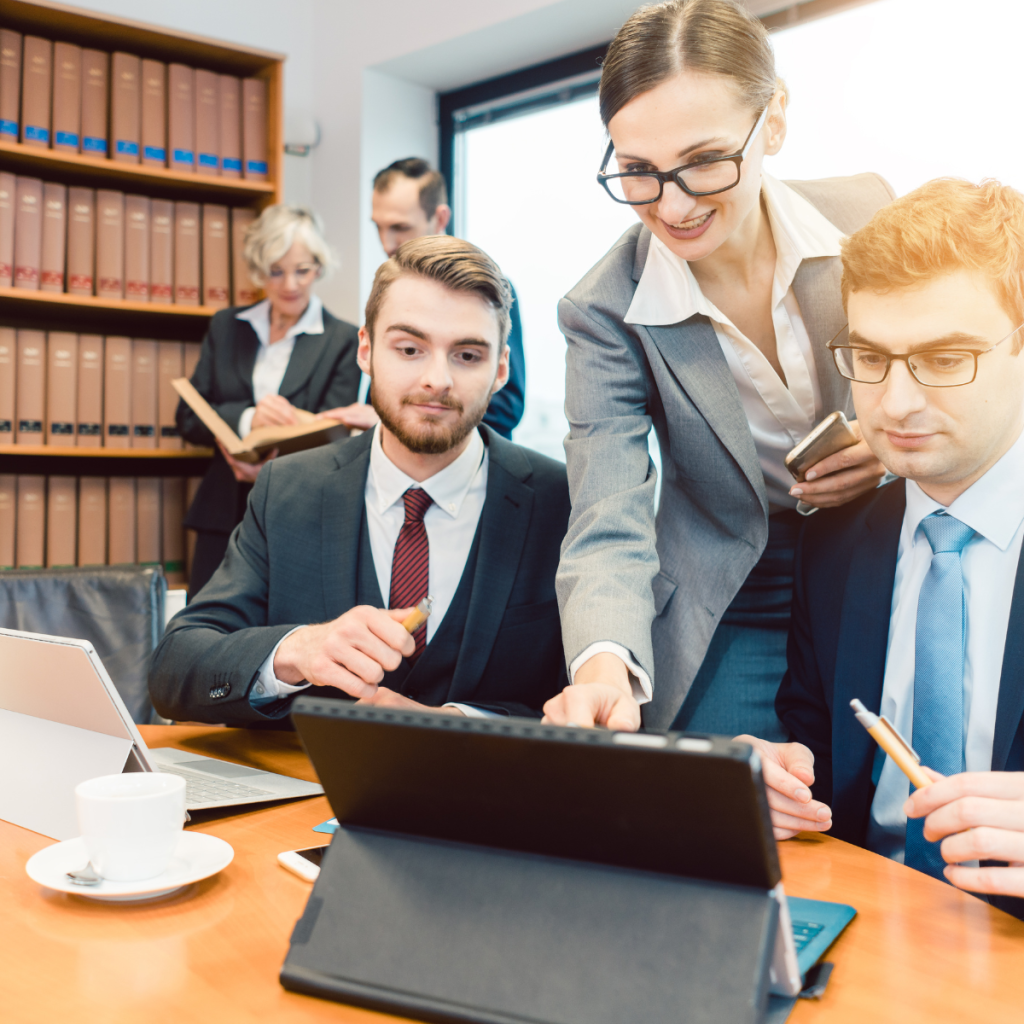 Lawyer Coach Gray Mitchell - Image Lawyer Coach Gray Mitchell 10001 5